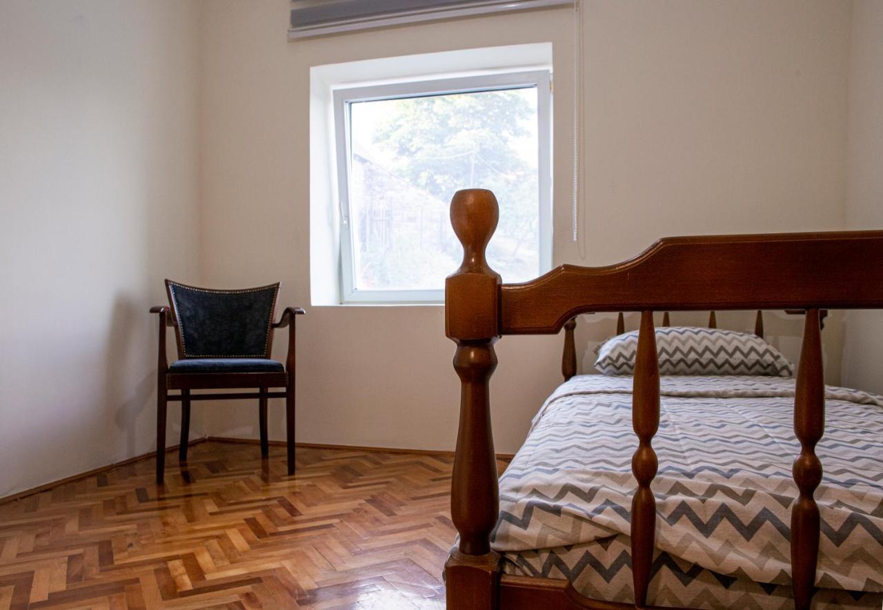 Hostal Gazdinstvo Tadic Nikšić Exterior foto