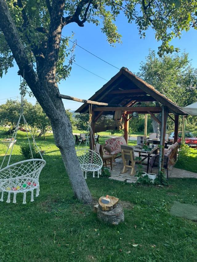Hostal Gazdinstvo Tadic Nikšić Exterior foto