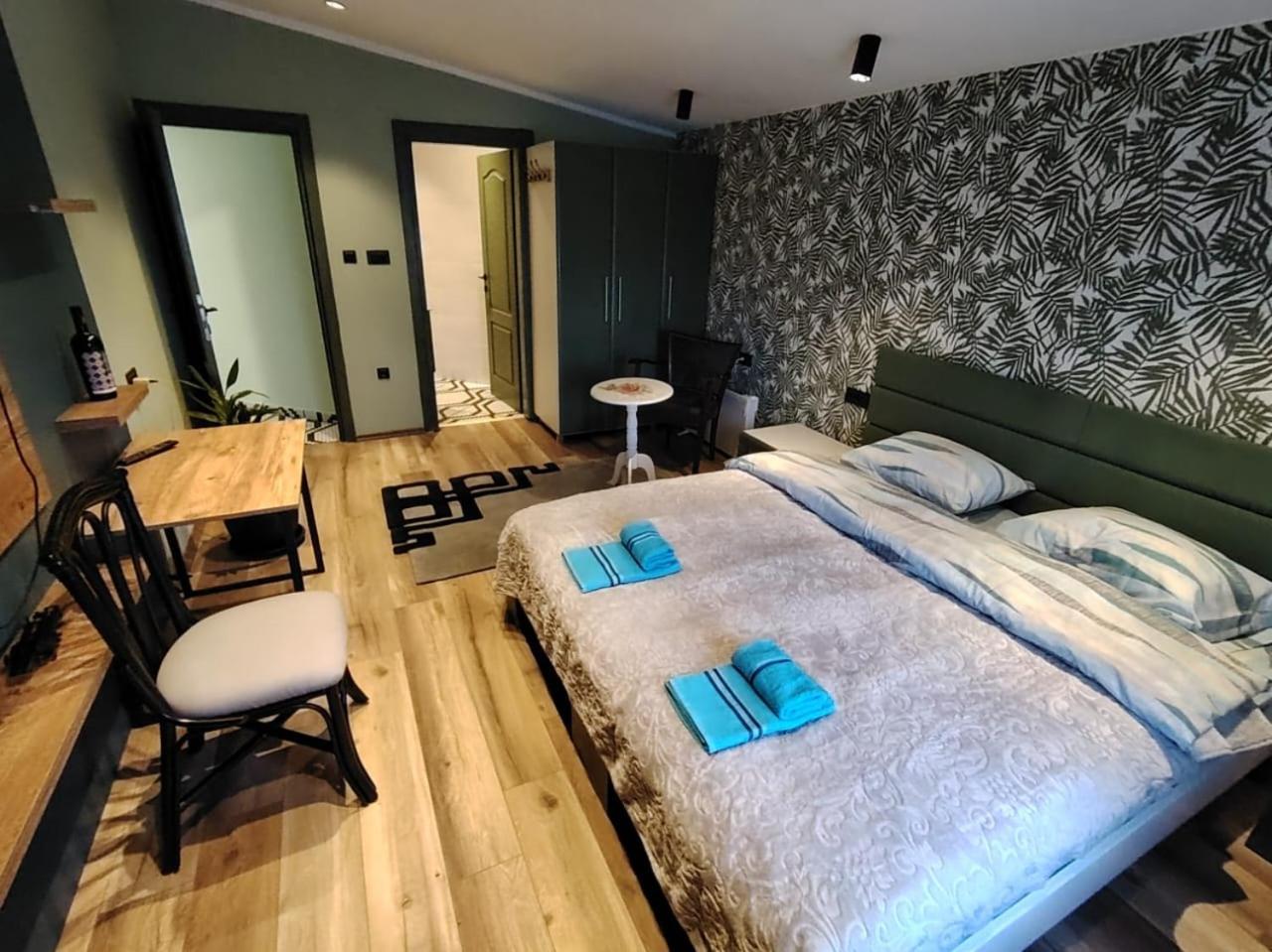 Hostal Gazdinstvo Tadic Nikšić Exterior foto